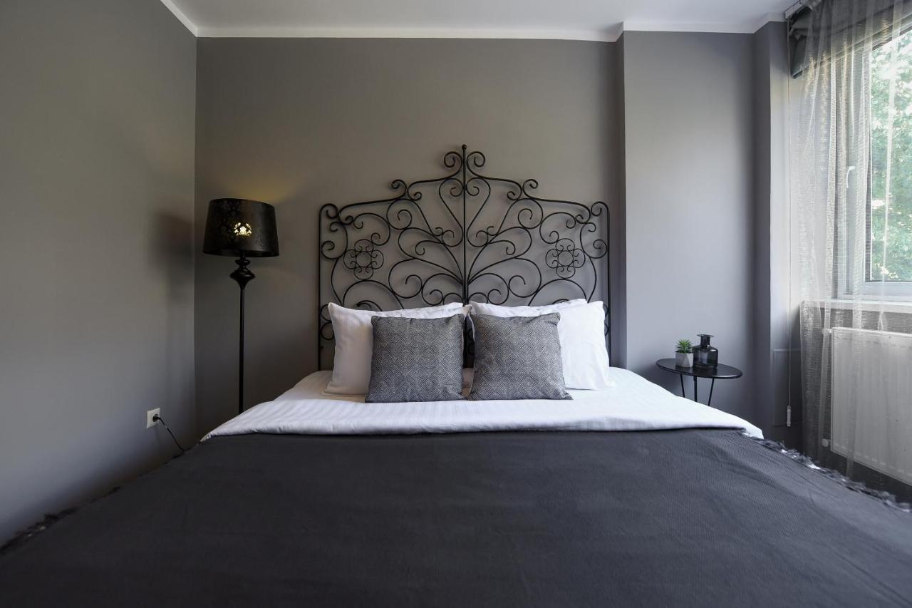 Captivating Old Town Apartment Bucarest Extérieur photo